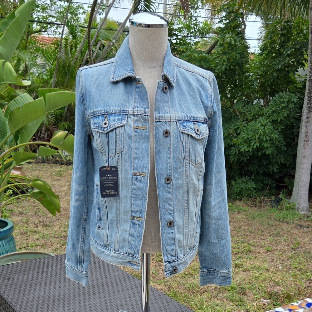 Lucky Brand Blue Denim Jean Jacket Timeless Style NWT XS - Picture 2 of 10